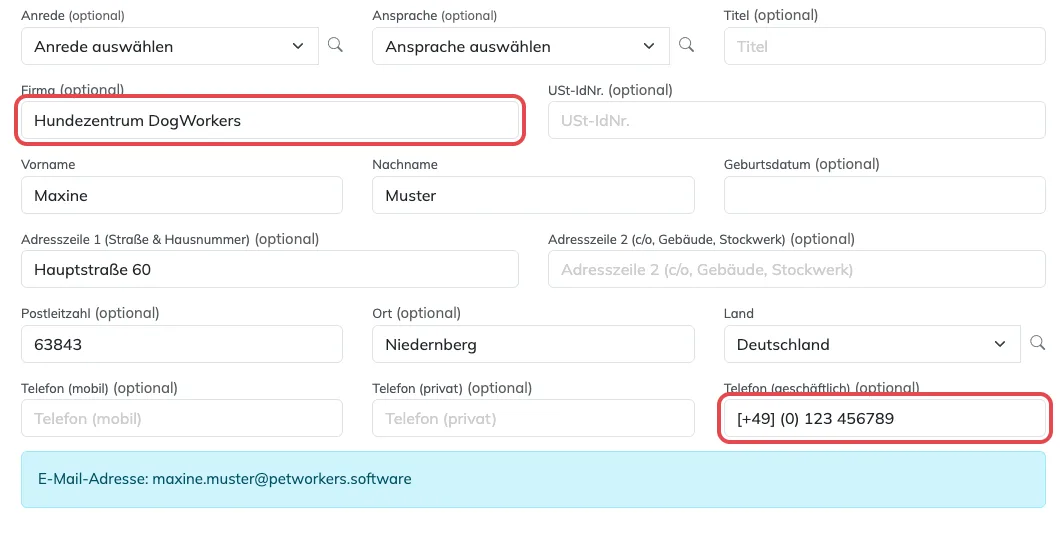 Firmendaten, Abschnitt Basisdaten, die Felder Firma und Telefon (geschäftlich) sind rot markiert
