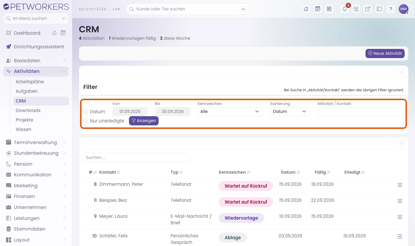 Das CRM: die Filterleiste und darunter die Aktivitäten mit farbigen Kennzeichen.