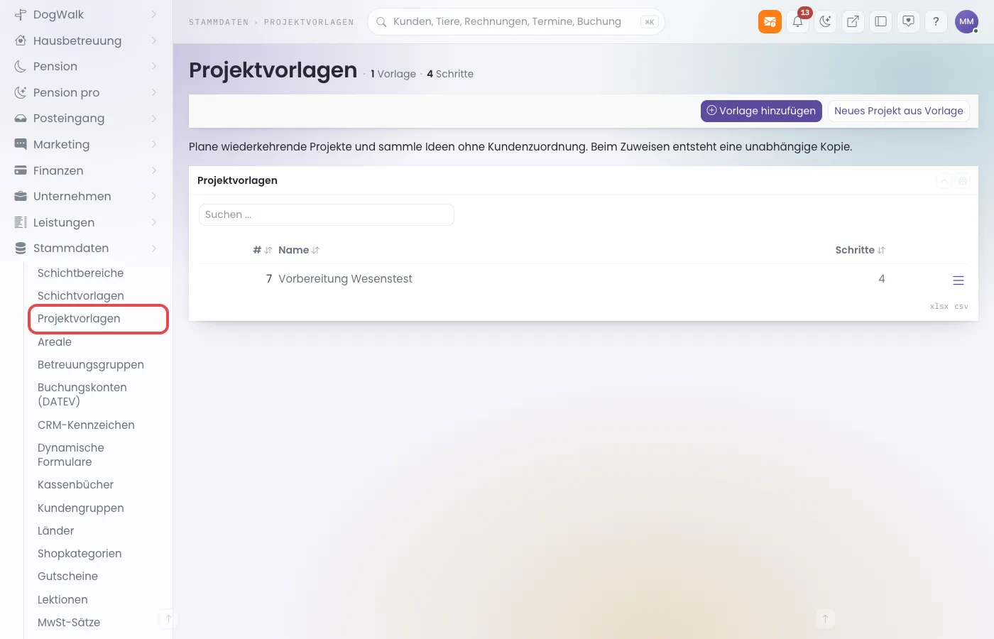 Aufgeklapptes Menü Stammdaten mit rot markiertem Punkt Projektvorlagen