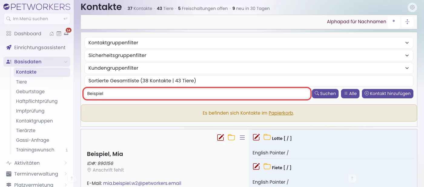 Kontaktliste mit rot markiertem Feld Suchbegriff