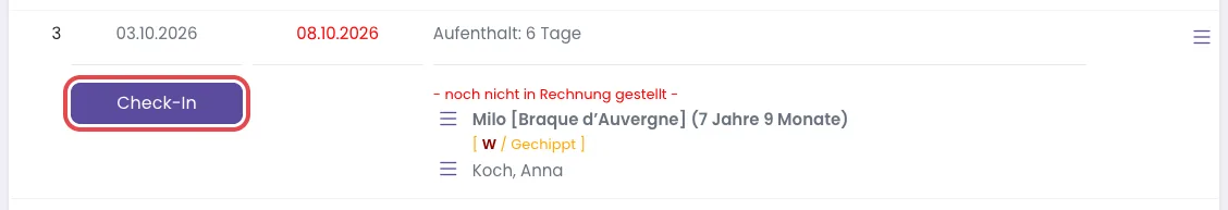 Eine Buchungszeile mit dem markierten Knopf Check-In
