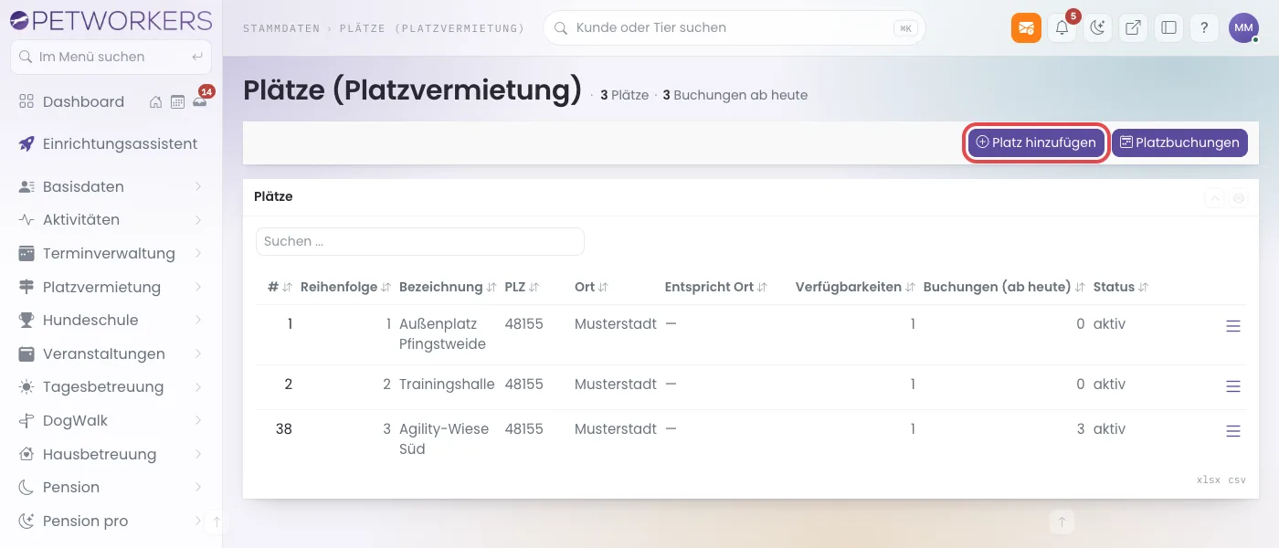 Liste der Plätze mit markiertem Knopf Platz hinzufügen